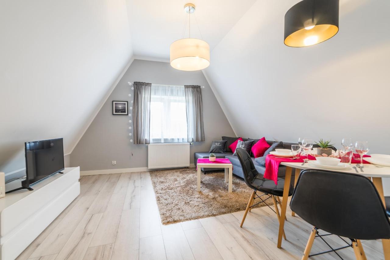 Apartamentygdanske Eu - Golden Buitenkant foto