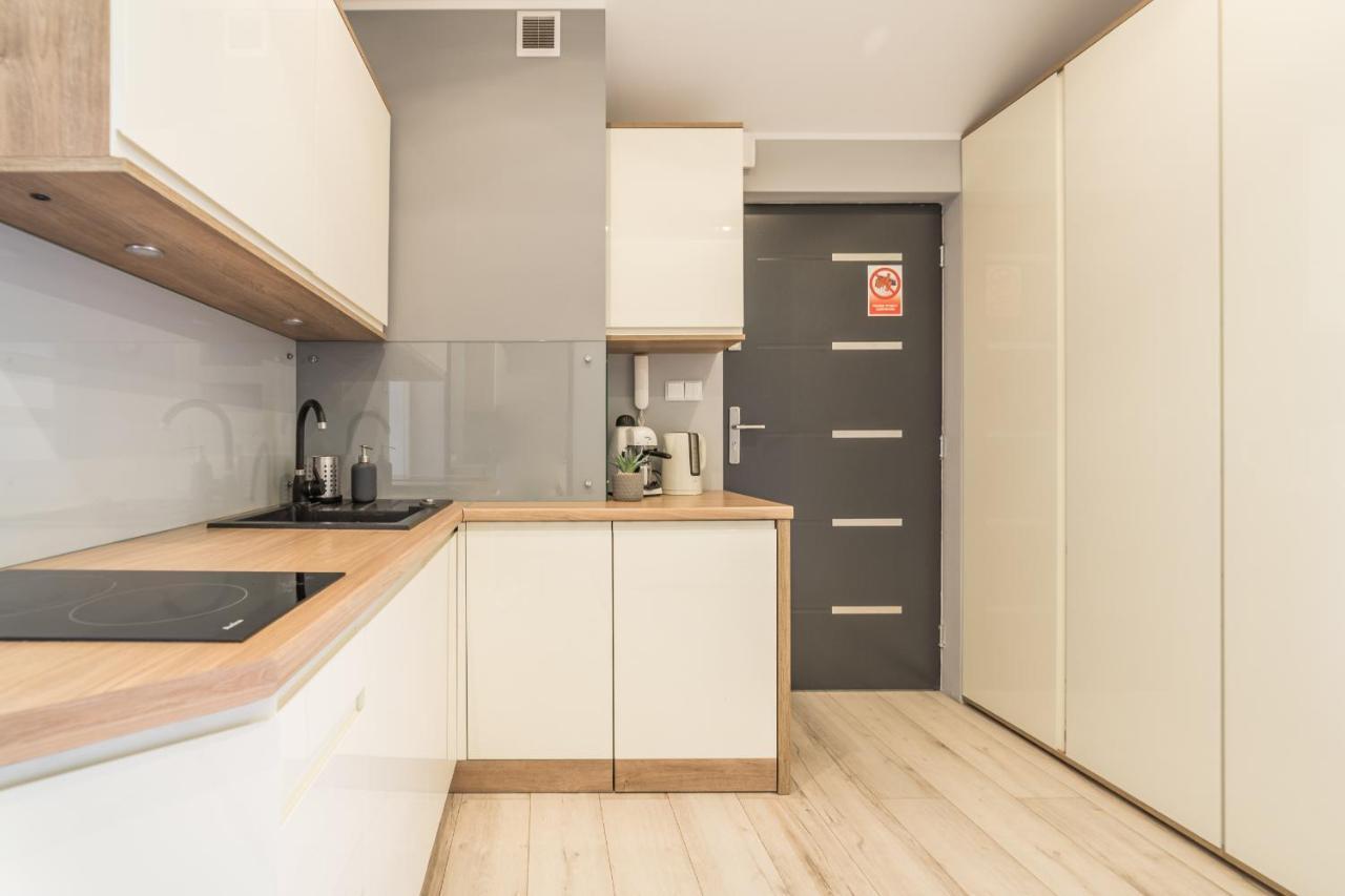 Apartamentygdanske Eu - Golden Buitenkant foto