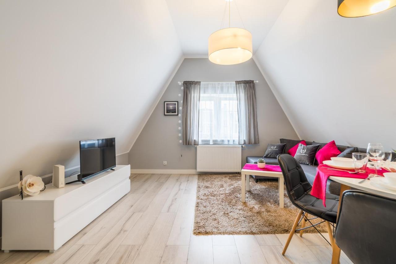 Apartamentygdanske Eu - Golden Buitenkant foto